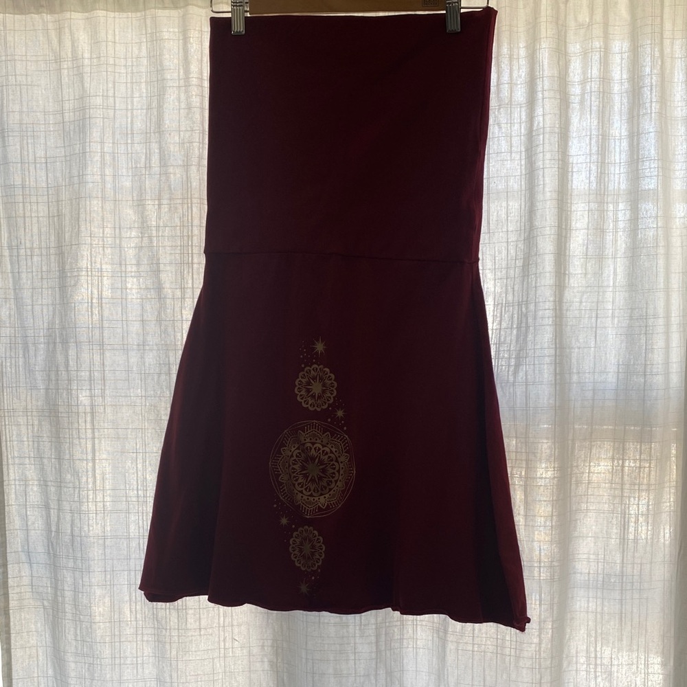 Women's Burgundy roll down waisted A-Line Skirt with Gold Mandala Detail M